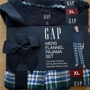 NEW!  GAP Men's Flannel Pajama Set - Navy and Green